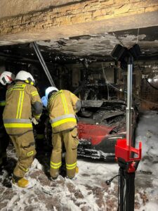 e9d7249e-570e-4048-8282-4ce2d016a1e0